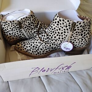 Blowfish Women's Vegan Black and White Ankle Boots